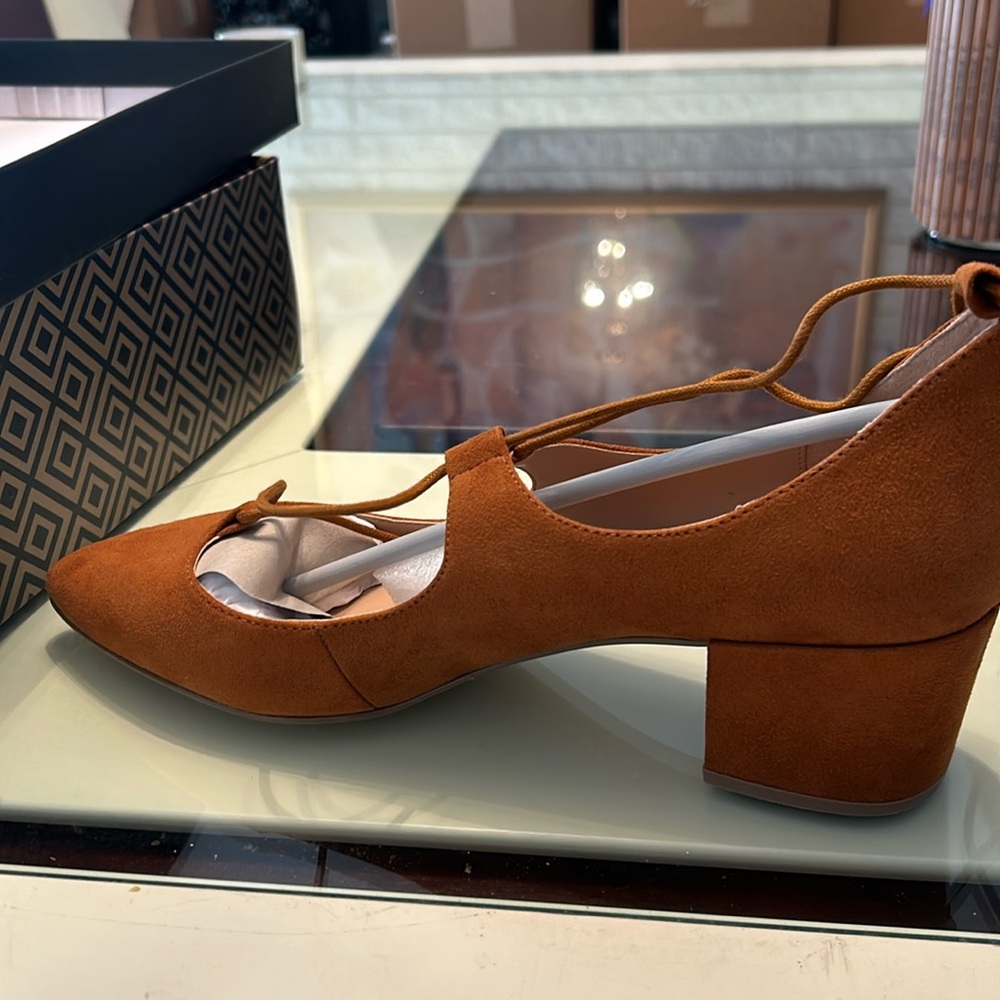 Ladies shoes